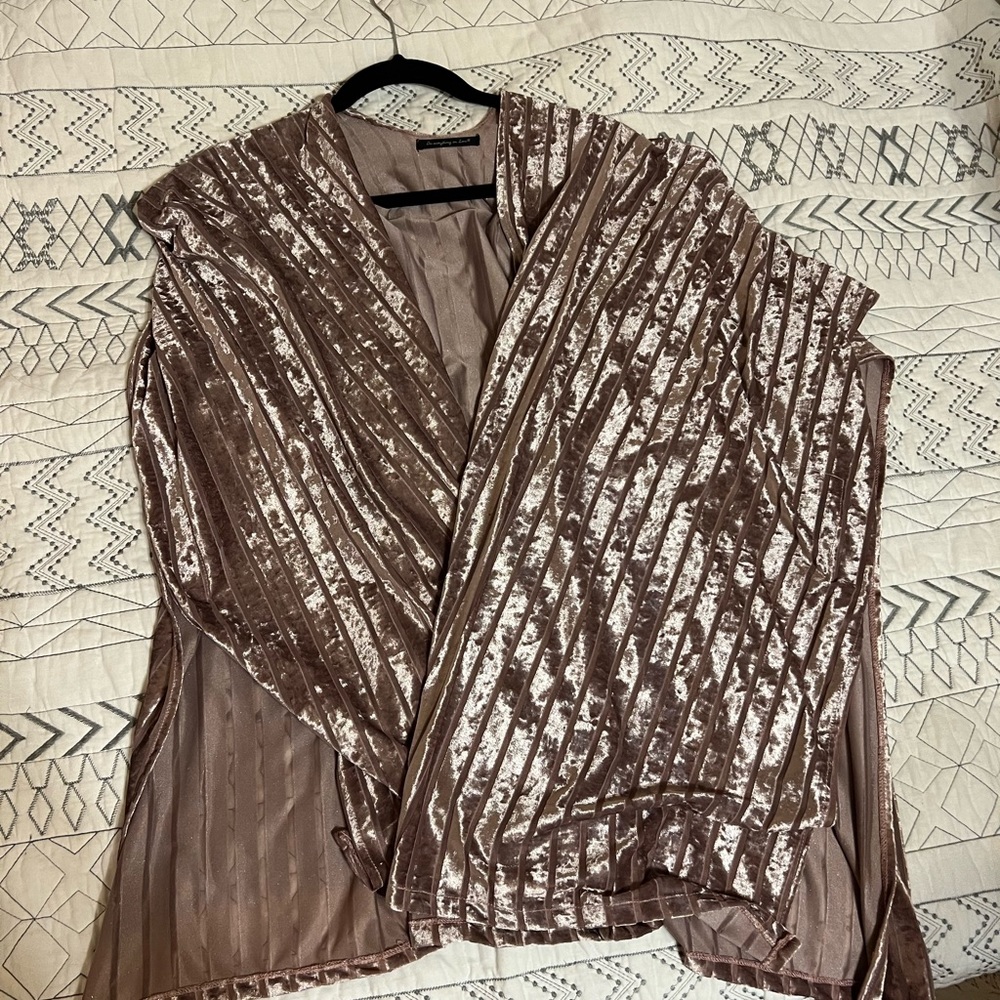 Ladies shimmery wrap, XXL, worn only one time